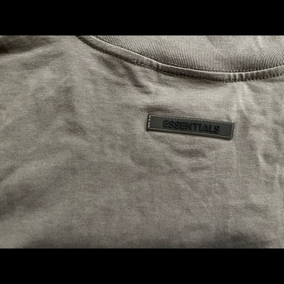 FOG Essentials Long Sleeve Shirt - Size Unisex M - Picture 2 of 5